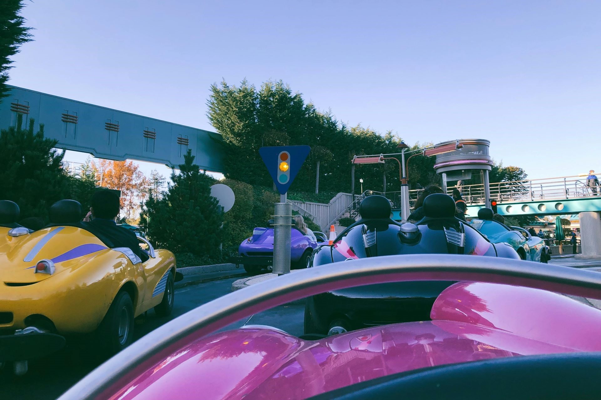 coche-velocidad-disneyland-paris