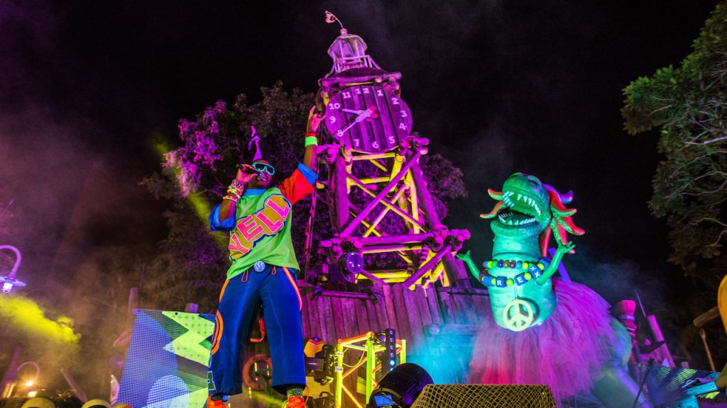 fiesta-disney-h20-glow-afters-hours