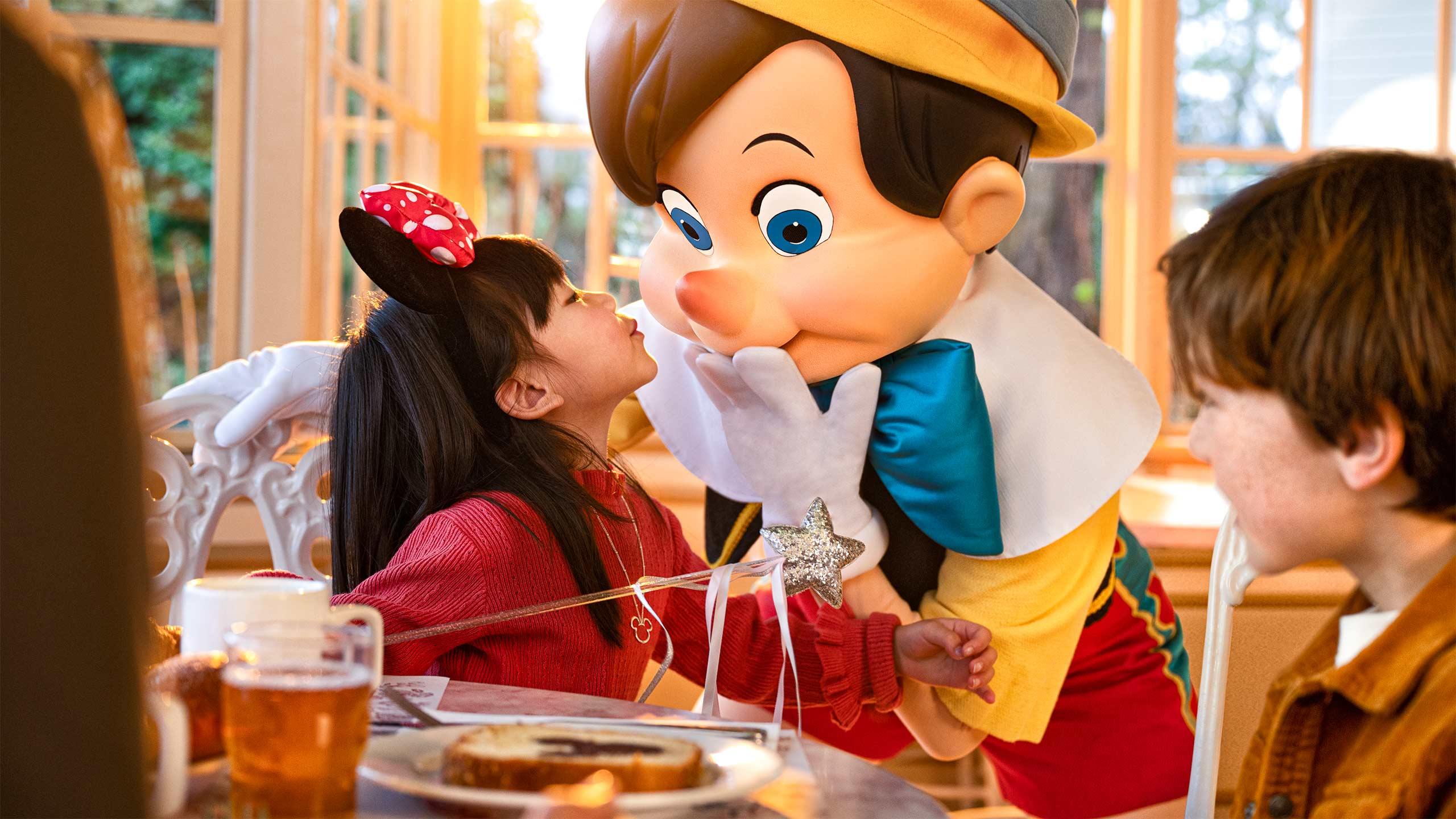 pinocho-encuentros-con-personajes-disney- en-disneyland-paris
