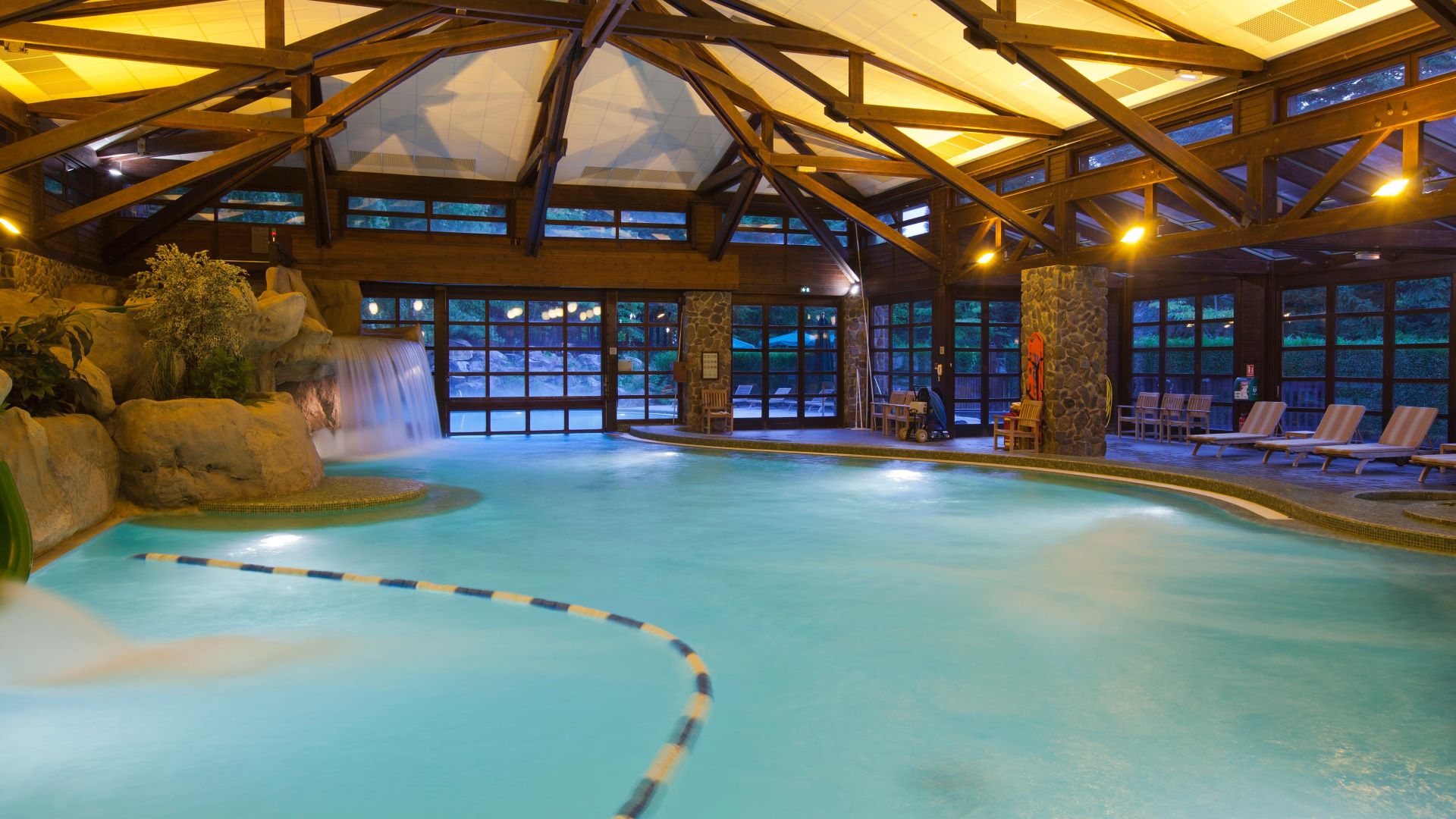 piscina-hotel-disney-sequioa-lodge