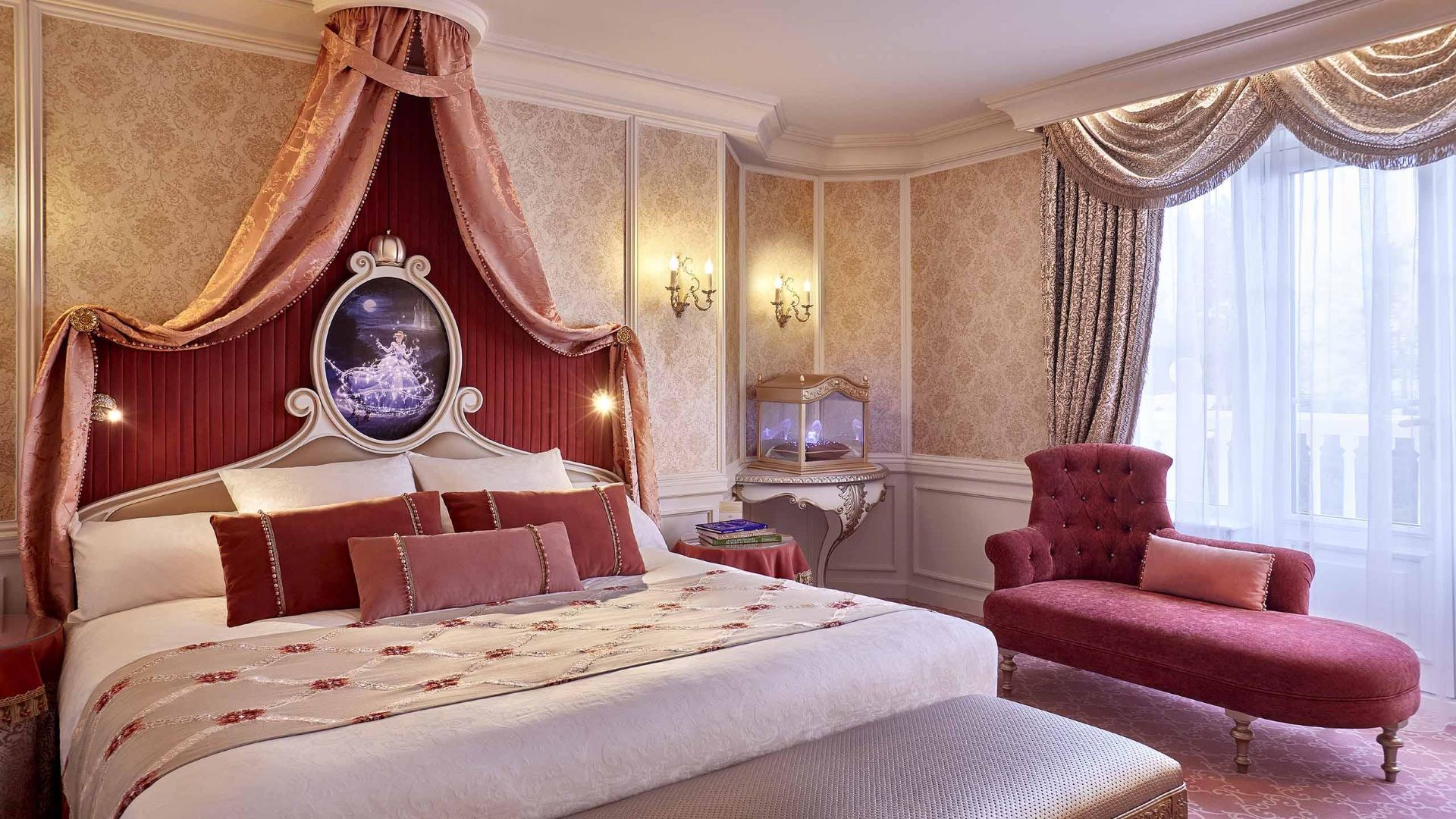 suite-signature-cenicienta-hotel-disneyland-las-habitaciones-mas-lujosas-de-disneyland-paris