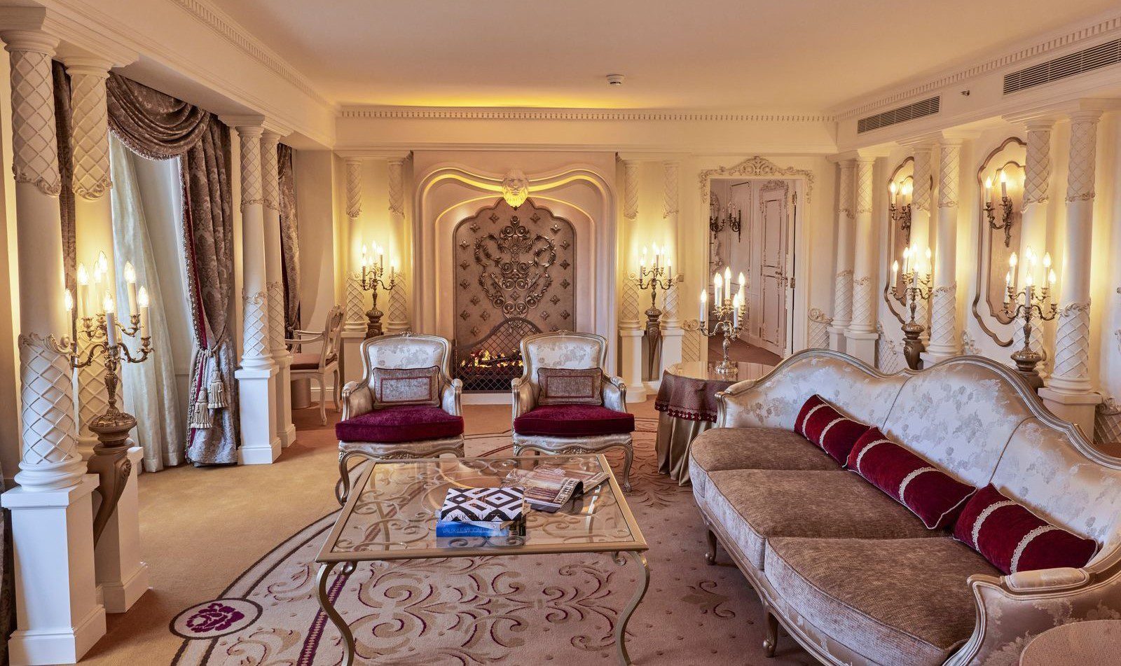 suite-la-bella-y-la-bestia-hotel-disneyland