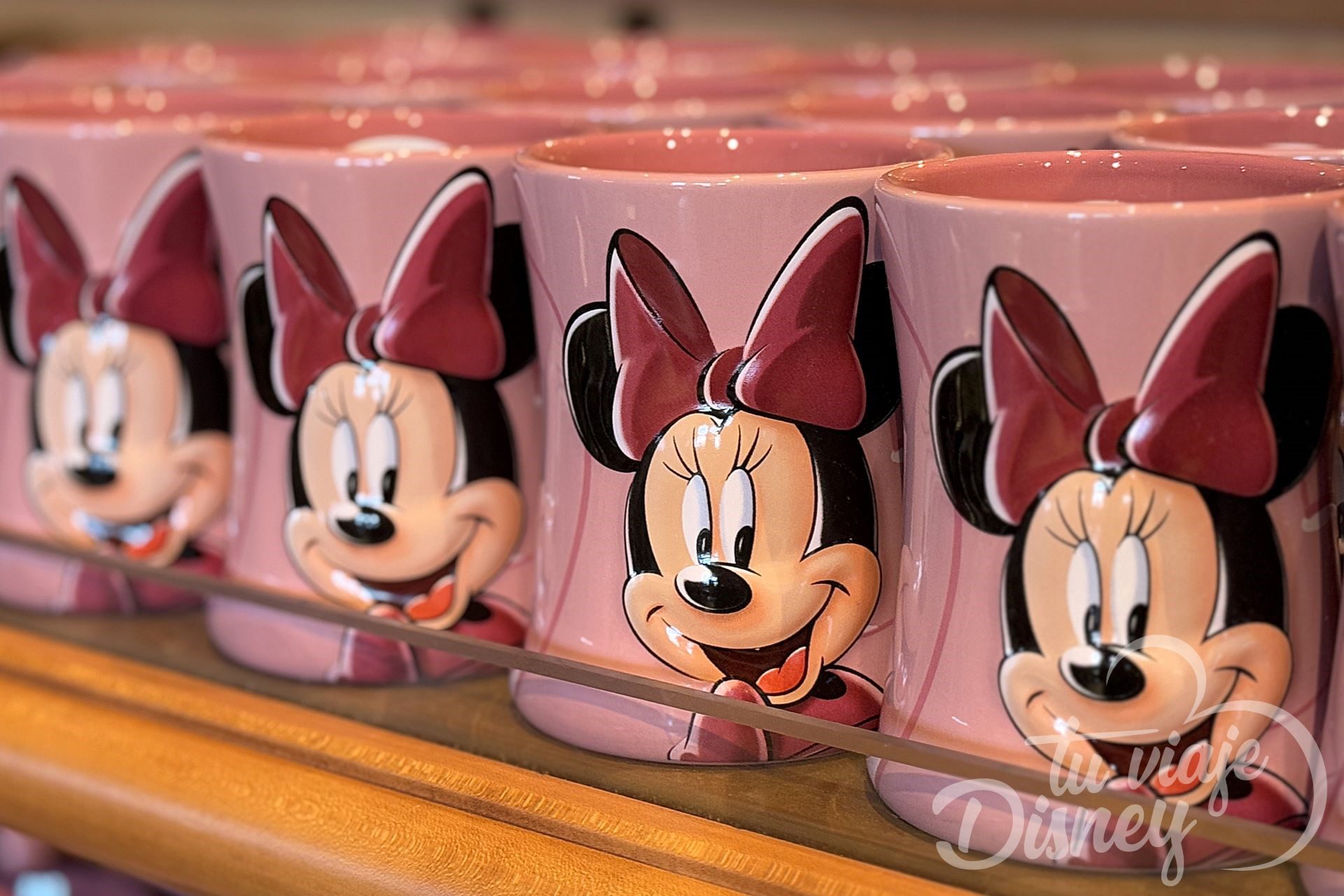 coleccion-tazas-minnie-mouse-regalos-en-disneyland-paris