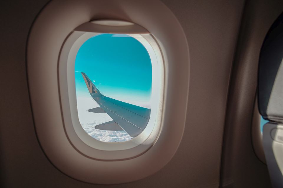 ventanilla-avion-viaje-disneyland-paris