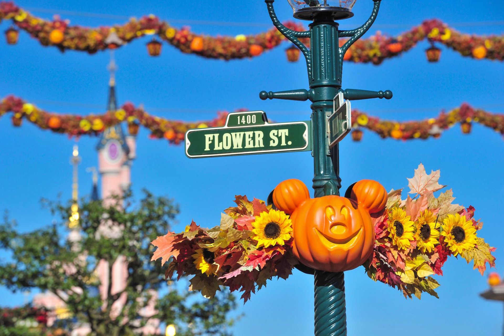 decoracion-halloween-disneyland-paris