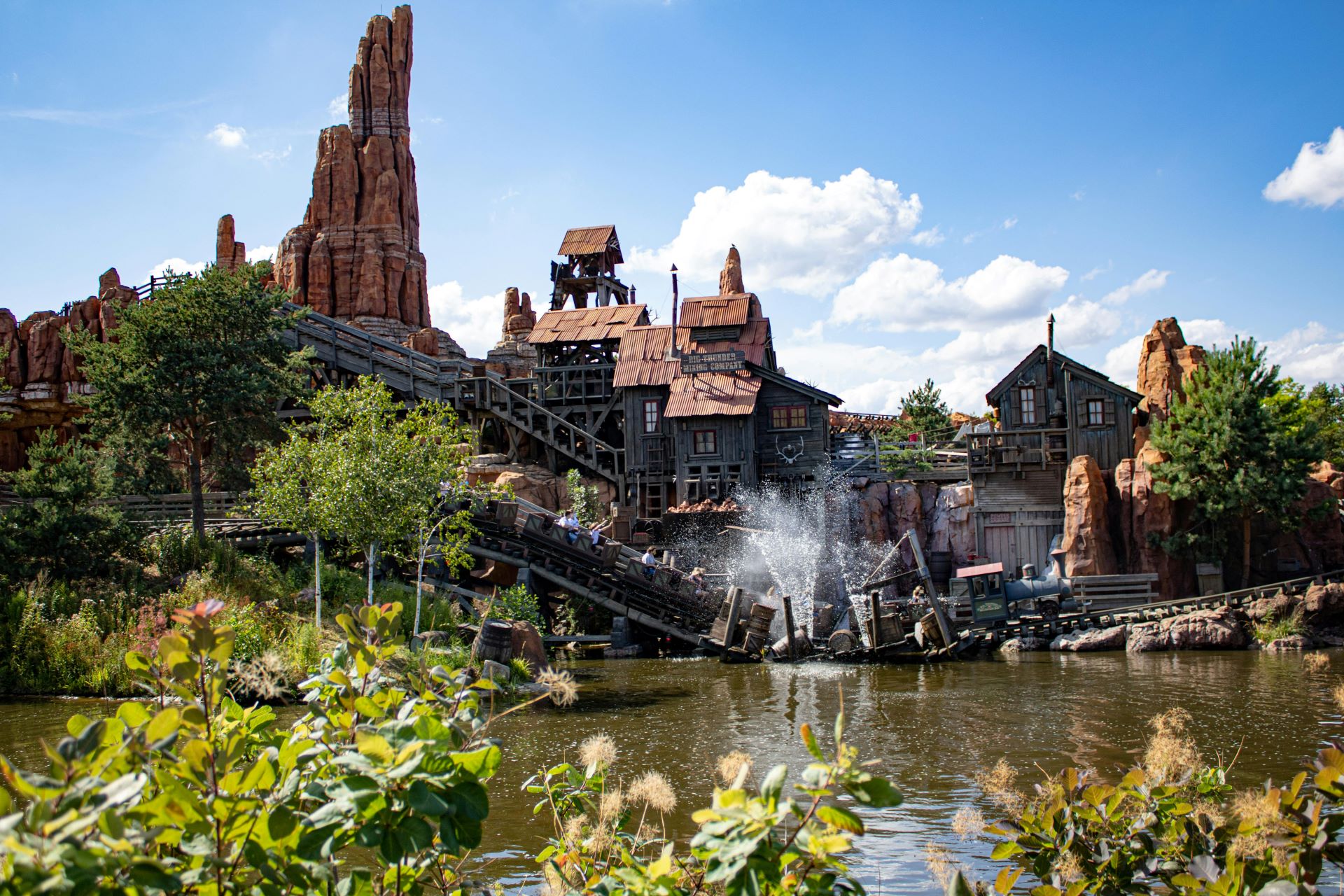 atraccion-montaña-rusa-disneyland-paris