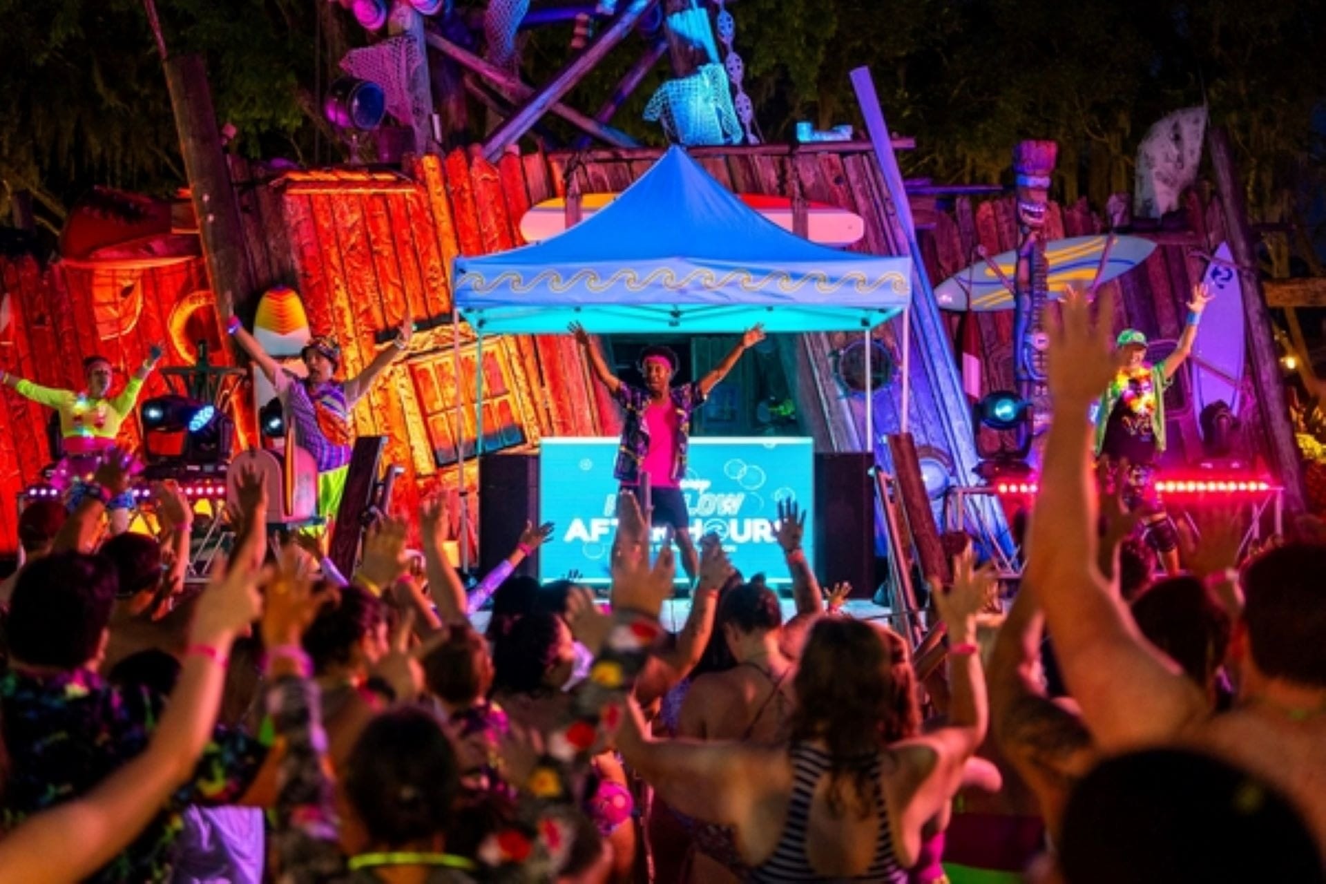 fiesta-nocturno-parque-acuatico-disney