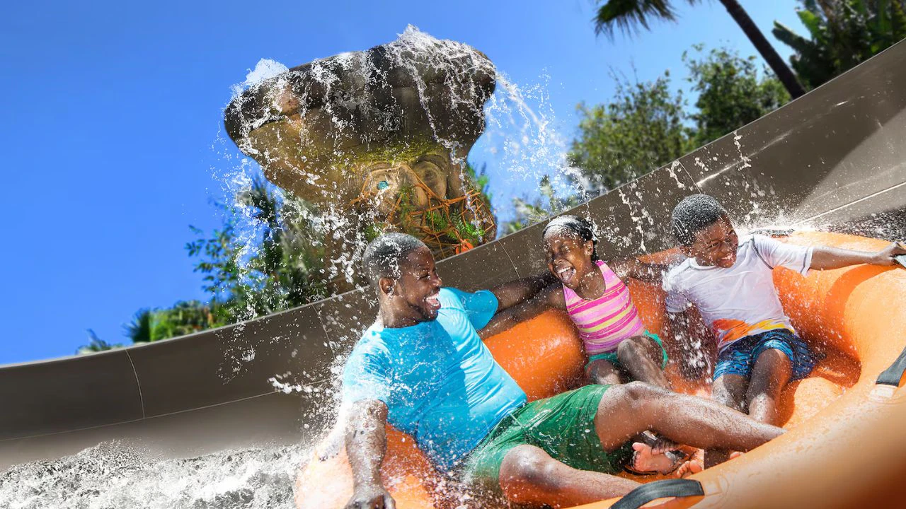 tu viaje Sinay atracciones -miss adventure falls viajes a disney