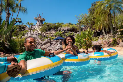 tu viaje-disenay-typhoon-img peq 3 viajes a disney